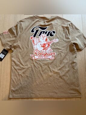 True Religion Super True Graphic T-Shirt – Men’s XL – NWT